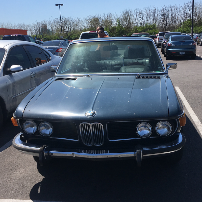 Illustration for article titled First edition Kink! BMW Bavaria (E3) in Saint Louis